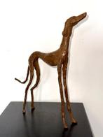 Abdoulaye Derme - Sculpture, Chien Lévrier - 33.5 cm -