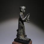Oud-Egyptisch Brons Farao levert een figuurgodin Maat.  11, Verzamelen