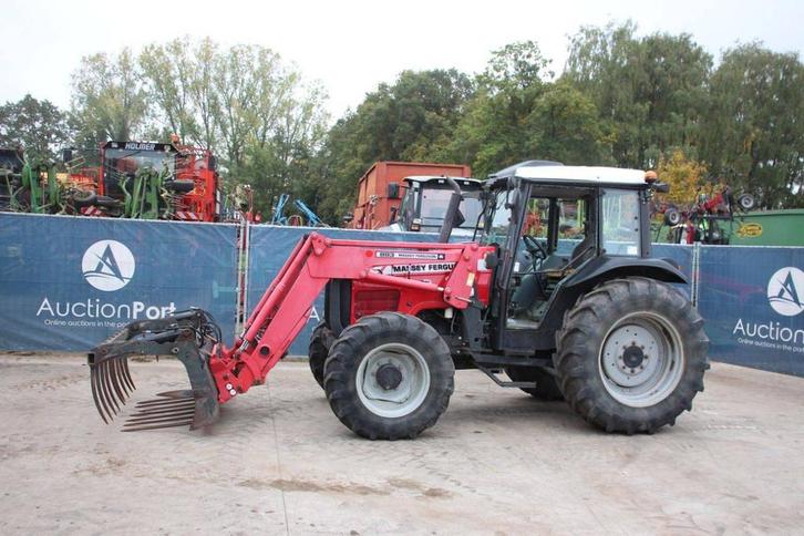 Veiling: Tractor Massey Ferguson MF 4455 Diesel, Zakelijke goederen, Landbouw | Tractoren, Ophalen