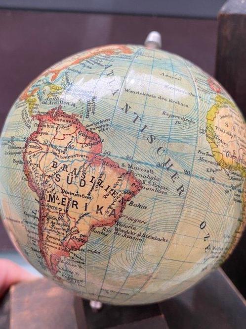 Terrestrial table globe, Repose-livre - 1920-1930 - Ludw., Antiek en Kunst, Curiosa en Brocante