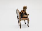 sculptuur, Wiener Bronze / Vienna Bronze - kind auf Stuhl, Antiek en Kunst