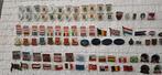 Collection de souvenirs - Verzameling van 219 speldjes, pins