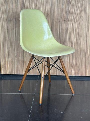 Charles Eames, Ray Eames - Chaise - DSW - Bois, Fibre de