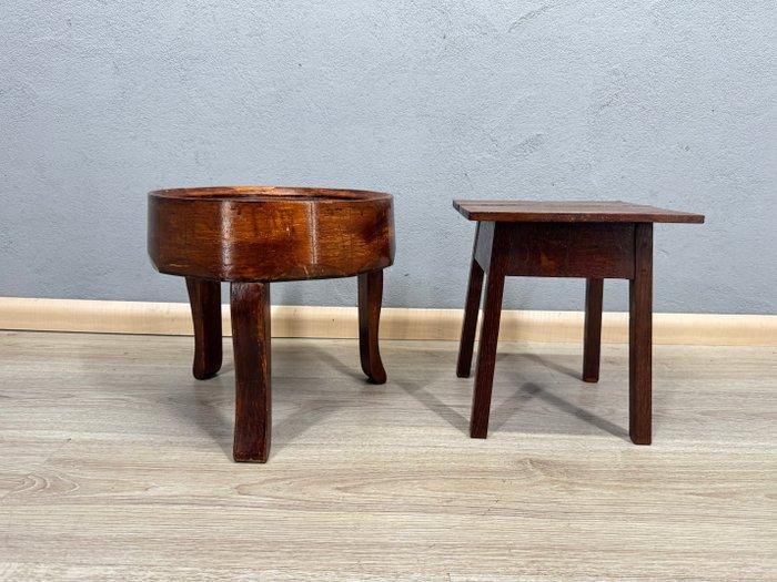 Twee karaktervolle plantentafels – authentieke charme in, Antiquités & Art, Curiosités & Brocante