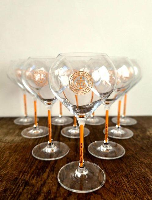 Veuve Clicquot - Verre à champagne - Verre, 18 pcs - Nouveau, Verzamelen, Wijnen