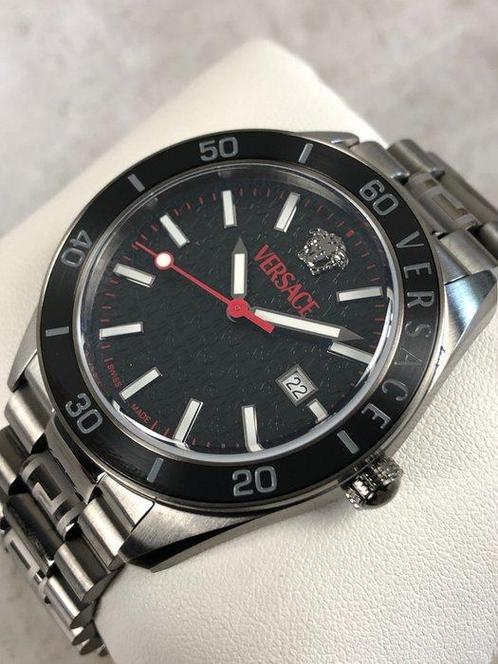 Versace - V-Dome - VE8E007 24 - Homme - 2020 et après, Handtassen en Accessoires, Horloges | Heren