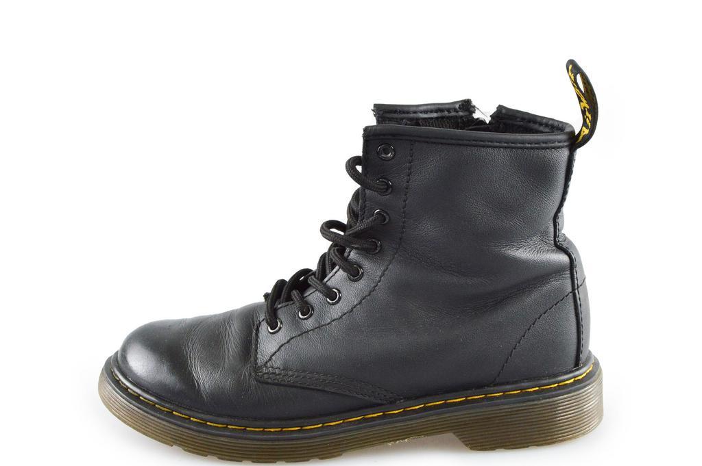 Tweedehands dr 2025 martens maat 36