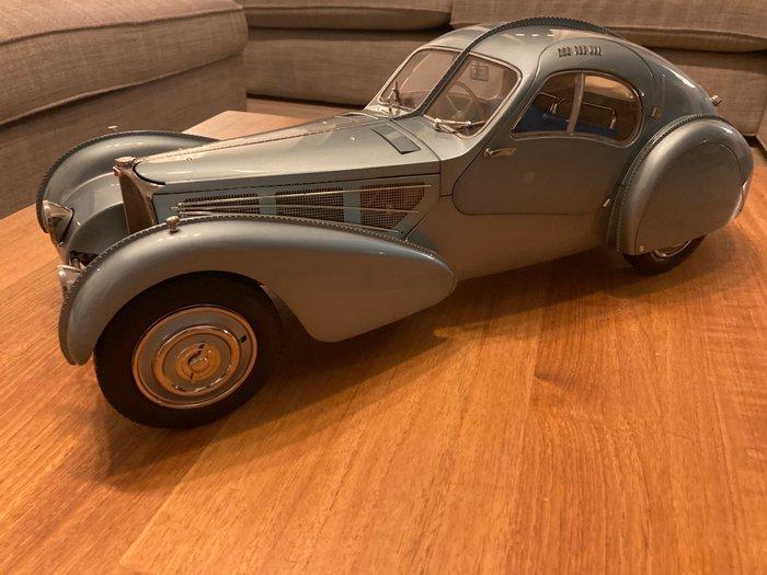 IXO 1:8 - Modelauto - Bugatti Type 57C Atlantic, Hobby en Vrije tijd, Modelauto's | 1:5 tot 1:12