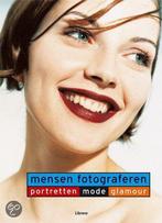 Mensen fotograferen 9789089980359 R. Hicks, Verzenden, Gelezen, R. Hicks