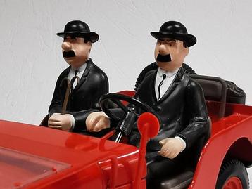 1/18 UT-Models - 1943 Willys Jeep met de figuren Jansen en