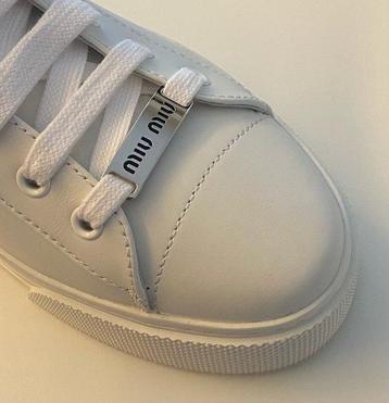 Miu Miu - Sneakers - Taille : EU 37.5 - Neuf avec étiquette