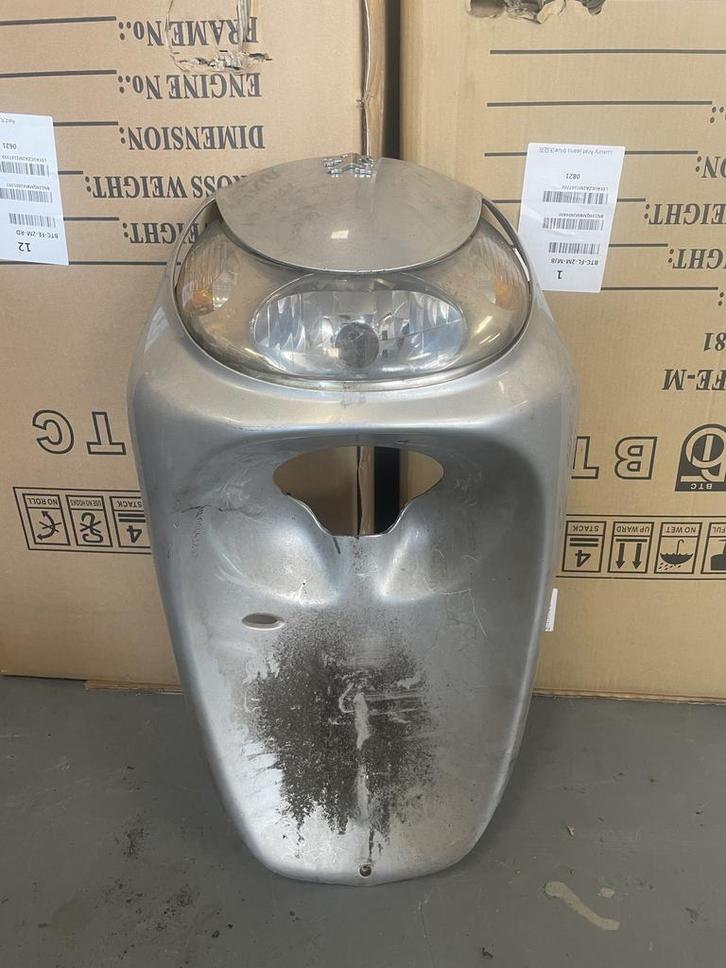 Peugeot Looxor/ Voorscherm met koplamp/ grijs, Fietsen en Brommers, Brommeronderdelen | Scooters, Kap, Overige merken, Ophalen of Verzenden