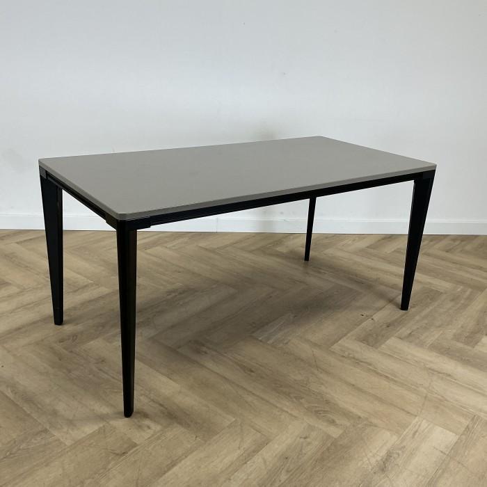 Vitra Nexus designtafel 150x75 cm, grijs - zwart, Maison & Meubles, Tables | Tables à manger