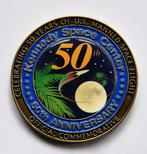 Médaillon en métal ayant volé lors des missions Space, Antiek en Kunst