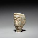 Mixteken, Mexico Jade Hanger in de vorm van een masker. 800, Verzamelen