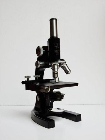 Microscope monoculaire optique - kolommicroscoop met kist en beschikbaar voor biedingen