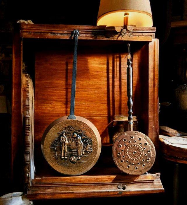 Wanddecoratie (2) - Frankrijk - Echt koper uit Frankrijk, Antiek en Kunst, Curiosa en Brocante