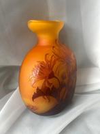 Emile Gallé - Vase - Verre - Vase signé Gallé en verre, Antiek en Kunst