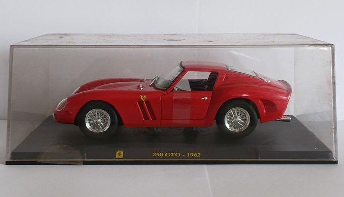 Centauria 1:24 - Modelauto (5) - Lotto con 5 Ferrari, Hobby en Vrije tijd, Modelauto's | 1:5 tot 1:12