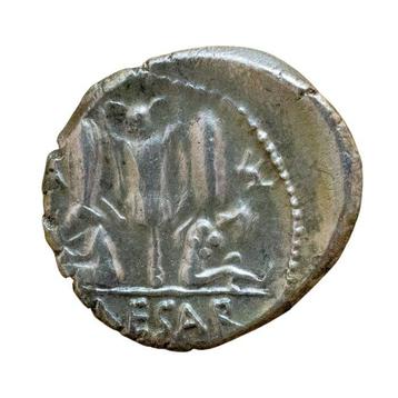 Romeinse Republiek. Julius Caesar. Denarius 46-45 BC