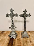Crucifix (2) - Plaqué(e) argent, Régule - First Half 20th