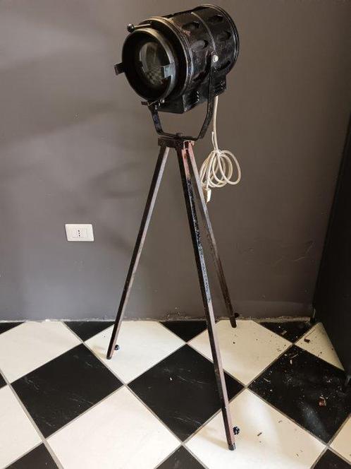 Wonderful cinematic light from the 50s, perfect with its, Verzamelen, Film en Tv
