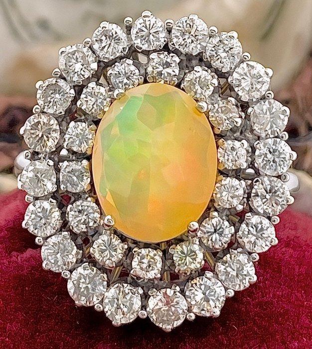 Ring - 18 karaat Witgoud Opaal - Diamant, Handtassen en Accessoires, Ringen