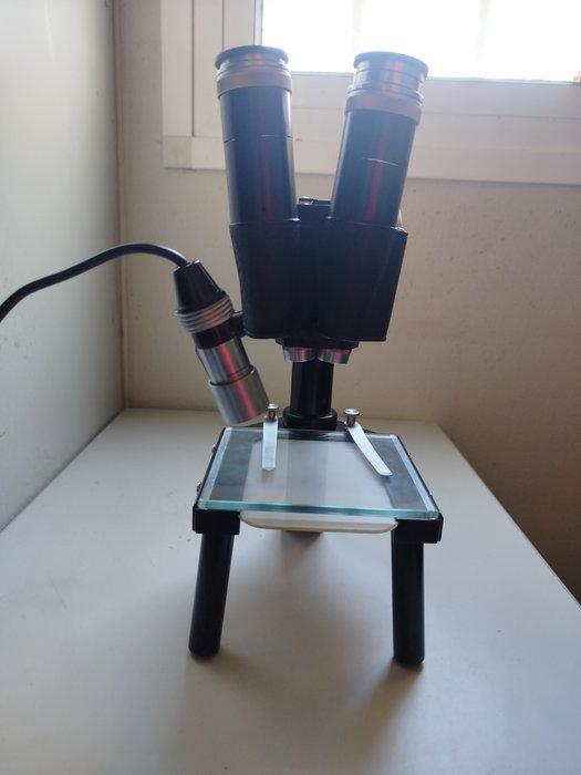 Binocular microscope - 547653 - 1950-1960 - Duitsland -, Collections, Appareils photo & Matériel cinématographique