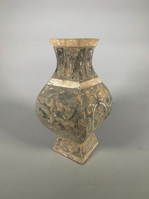 Chinois ancien, empire Han Terre cuite Hu Vase - 40 cm, Antiek en Kunst, Antiek | Overige Antiek