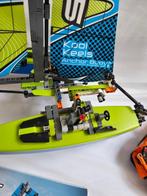 Lego Set - 42105 - Technic - Catamaran, Nieuw