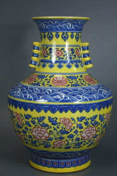 Vaas - Porselein - China (Zonder Minimumprijs), Antiek en Kunst, Antiek | Overige Antiek