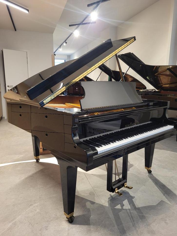 Schimmel 174 T vleugelpiano in zwart hoogglans, Musique & Instruments, Pianos