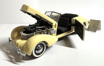 Franklin Mint - Modelauto - 1931 Cord 812 Phaeton coupé -