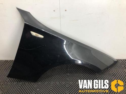 Scherm rechts-voor BMW 1-Serie O297389, Auto-onderdelen, Carrosserie