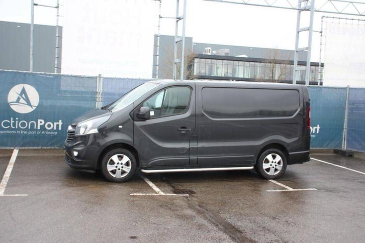 Veiling: Bestelwagen Opel Vivaro Diesel 2015, Autos, Camionnettes & Utilitaires, Enlèvement