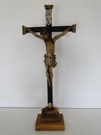 sculptuur, Christus am Kreuz mit Memento Mori - 67 cm - Hout