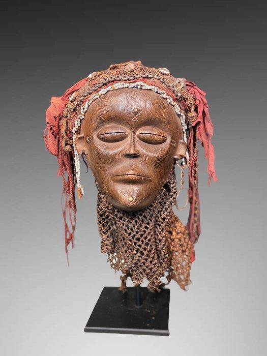 Exceptionnel masque chokwe - vieux masque chokwe - Chokwe -, Antiek en Kunst, Kunst | Niet-Westerse kunst