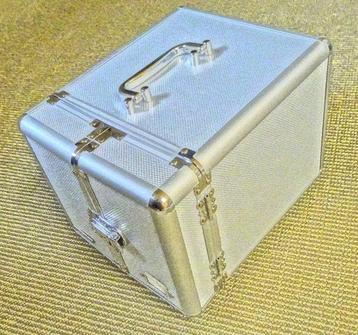 Accessoires. Taille : 203 x 213 x 280 mm