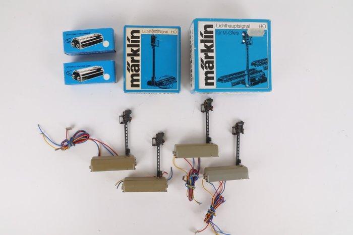 Märklin H0 - 7045, 7240, 7339 - Signaux (8) - Bornes de, Hobby & Loisirs créatifs, Trains miniatures | HO