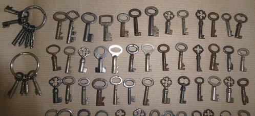 Verschiedene - Clé antique ancienne de 105, mini clé, tige, Antiek en Kunst, Antiek | Speelgoed