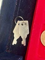 Wereld. Aluminium coin case. 250+ Coins 1800s - 2000s -