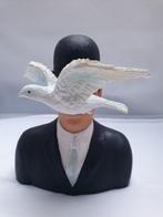 Parastone - Beeld, Magritte - 16 cm - Hars, Antiek en Kunst