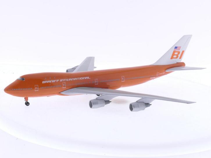 Schaal 1:250 Schabak 851/45 Boeing 474-200 Braniff Intern..., Hobby en Vrije tijd, Modelbouw | Vliegtuigen en Helikopters, Gebruikt