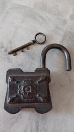 Hangslot Antiek, Antiek en Kunst