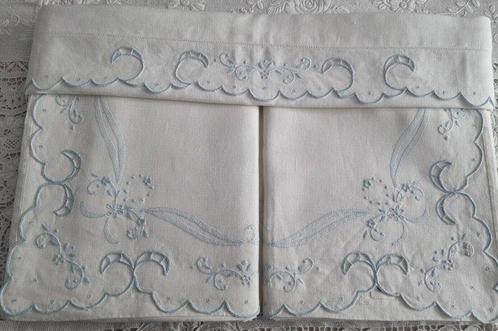 Drap de musée en lin pur avec broderie à la main de Madère -, Antiek en Kunst, Antiek | Tapijten, Tafelkleden en Textiel