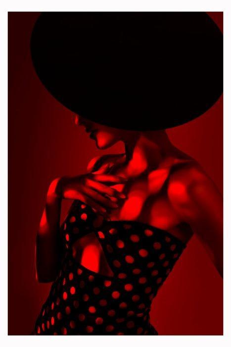 Elena Paraskeva - Red Dot Theory -XL, Antiek en Kunst, Kunst | Designobjecten