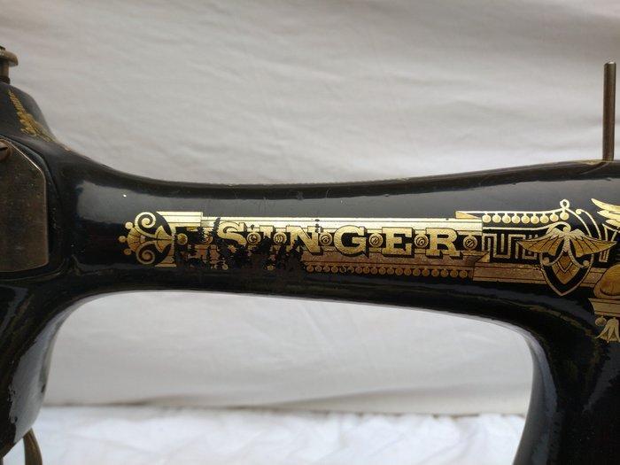 Singer 28K (1924) Machine à coudre - Bois, Fer, Métal -, Antiek en Kunst, Kunst | Designobjecten