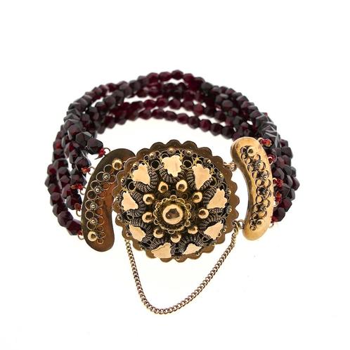 Glaskralen armband met gouden slot; Antiek | 19 cm, Handtassen en Accessoires, Armbanden, Overige kleuren, Gebruikt, Met edelsteen