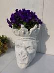 flower pot  monkey with crown in white color (1) - polyresin