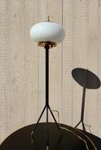 Anonimo - Da definire - Lamp - Opaline glas - statief, Antiquités & Art